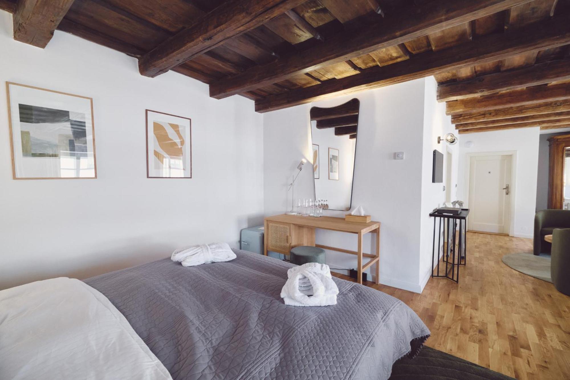 Deluxe Junior Suite,1543275646:JPEG