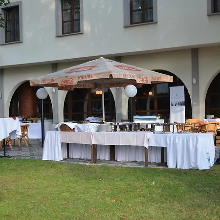 Hotel Na Zamecku-3