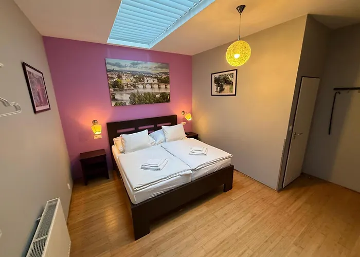 Hotel 3 estrelas: Central Studios