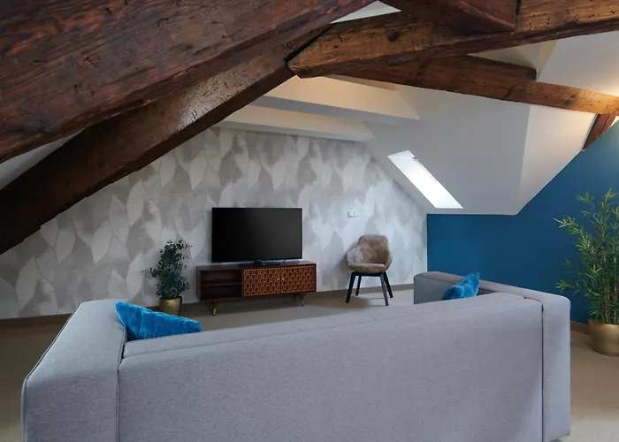 Apart hotel: Golden Angel Suites By Adrez